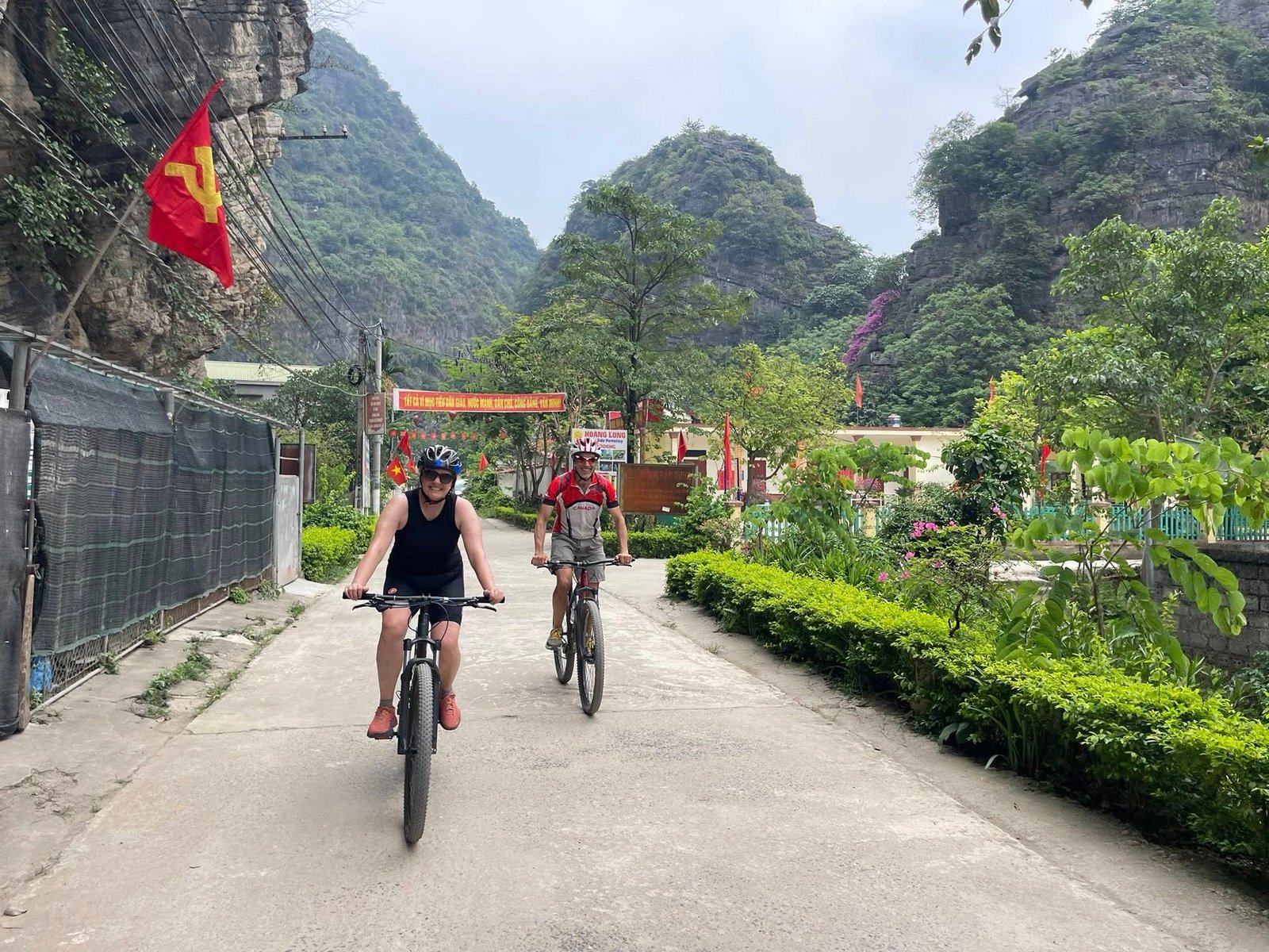 Vietnam Cycling Tour of the Red River Delta 4 Days